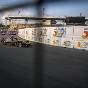 Maximilian Gunther jadi pembalap tercepat pada sesi latihan bebas pertama Formula E World Championship