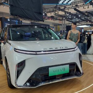 Maxus luncurkan harga baru Mifa7 dan Mifa9 di GIIAS 2025