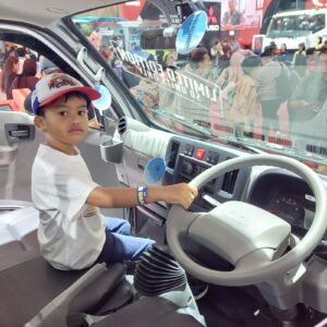 Isuzu Traga 50th Special Edition dijual terbatas hanya 50 unit