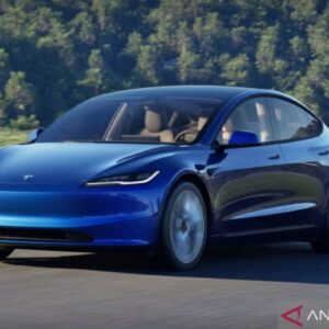 Tesla akan luncurkan Model 3 dengan pembaruan baterai di China