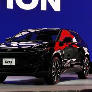Lokalisasi BEV bZ4X bentuk upaya Toyota perkuat industri nasional