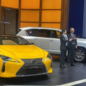 Lexus luncurkan dua model hybrid di GIIAS 2025