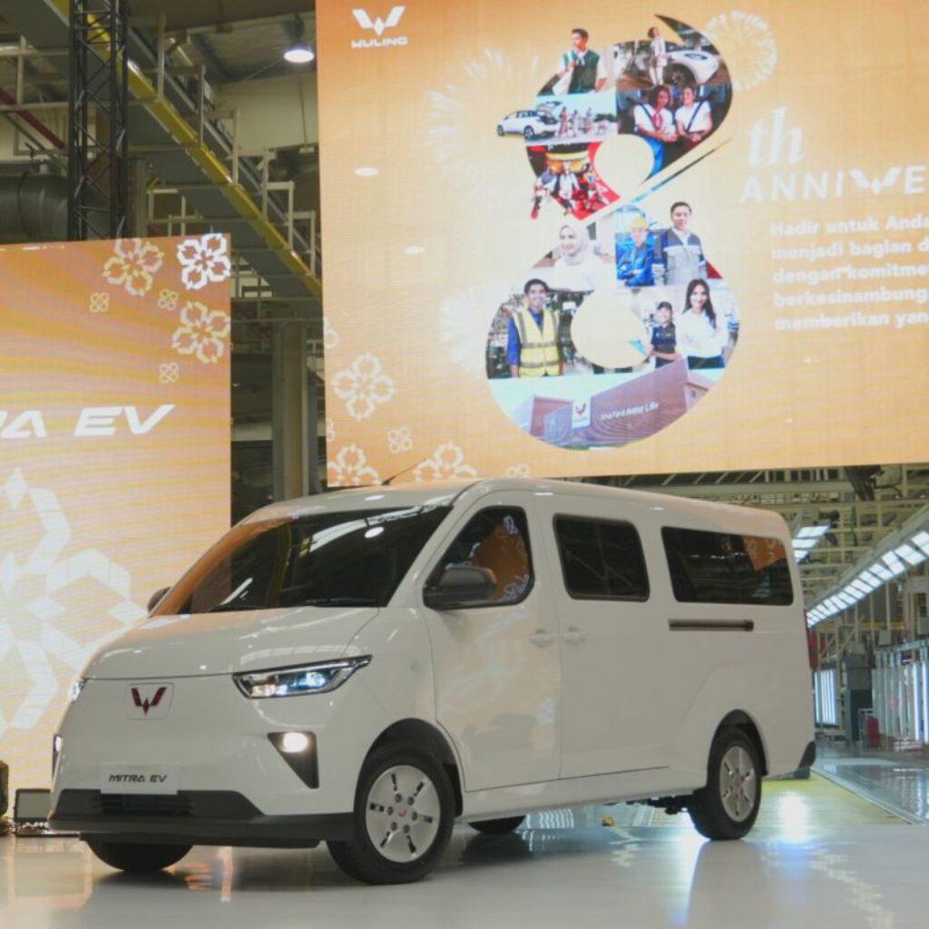 Wuling hadirkan mobil listrik komersial pertamanya Mitra EV