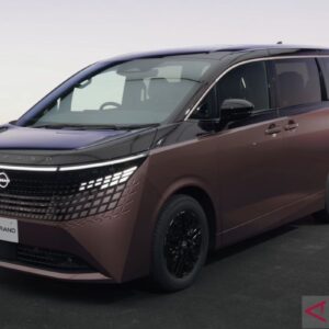 Nissan luncurkan Elgrand baru generasi keempat