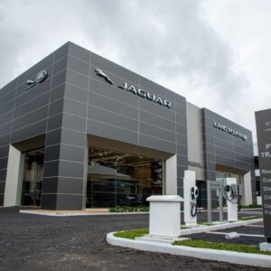 Penjualan Jaguar Land Rover anjlok, bukan hanya karena serangan siber