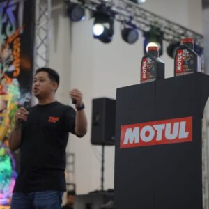 Motul perkenalkan pelumas motor 2-tak 710 2T di Kustomfest 2025