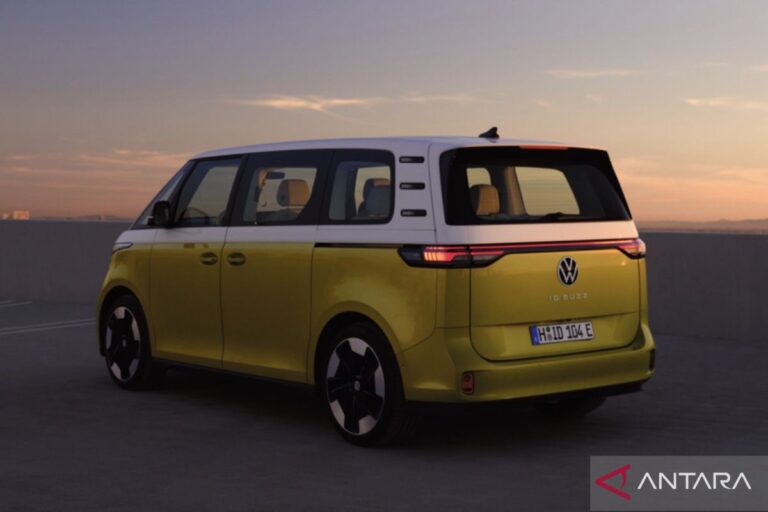 Volkswagen pangkas harga kendaraan listrik ID. Buzz hingga Rp201 juta