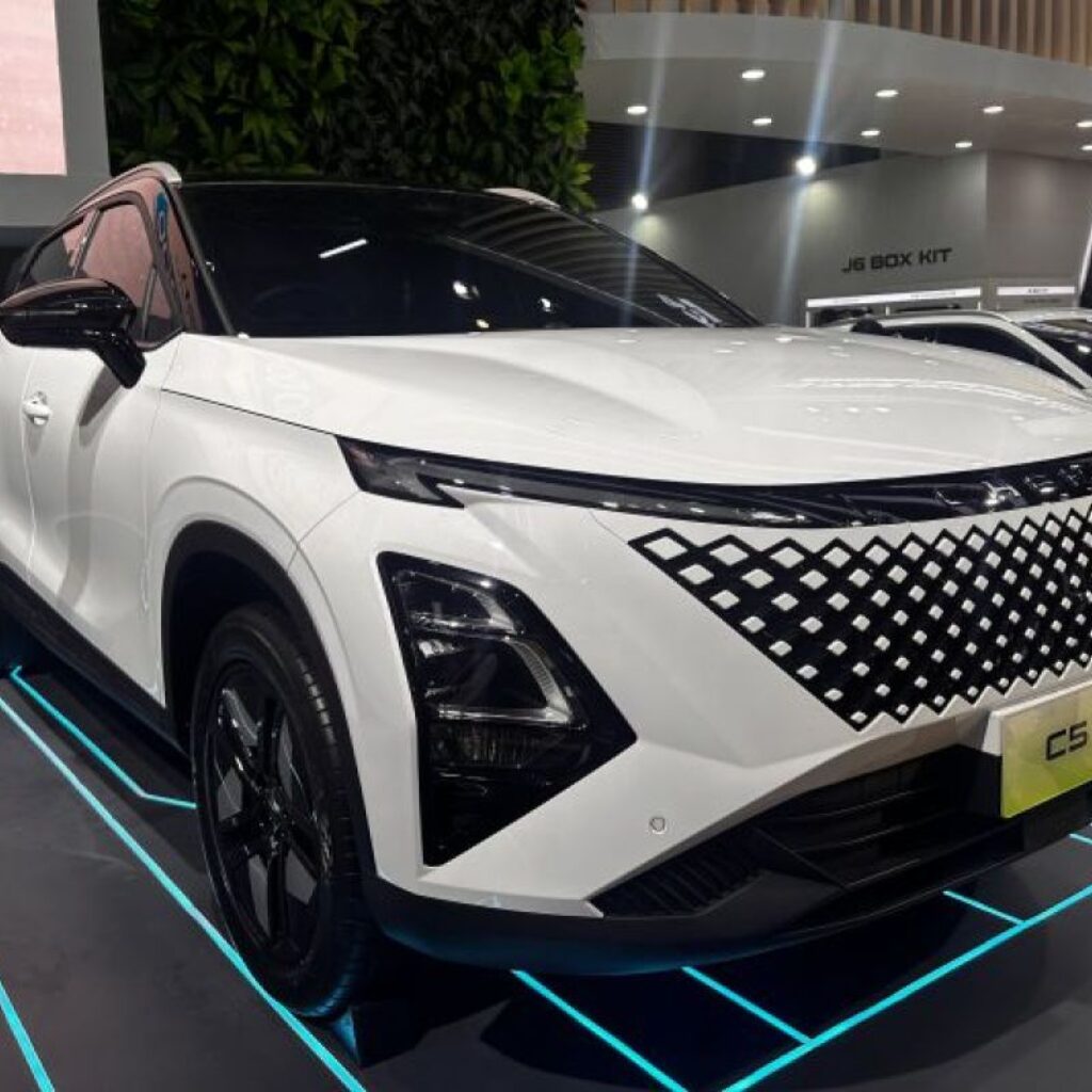 Chery C5 hybrid diluncurkan dengan harga Rp399,9 juta